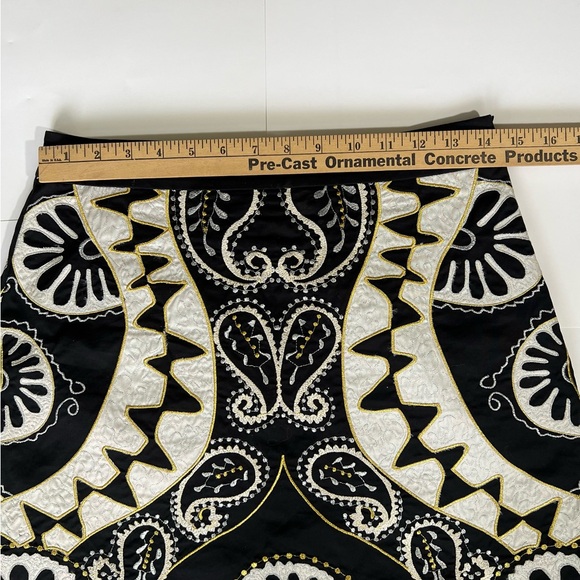 DKNY Black and White Embroidered Skirt - Picture 7 of 7
